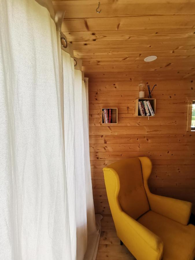 Treehome Tinyhouse Střítež Buitenkant foto
